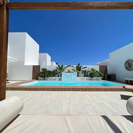 Luna Villa Lajares