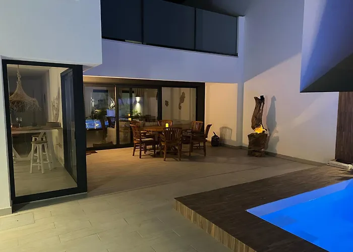 Luna 빌라 라하레스