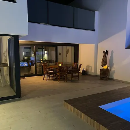 Luna ヴィラ ラハレス